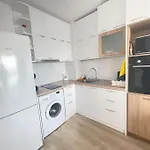 Sea View 2 Apartment *