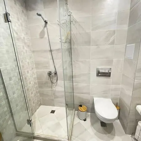 Sea View 2 Apartament Warna