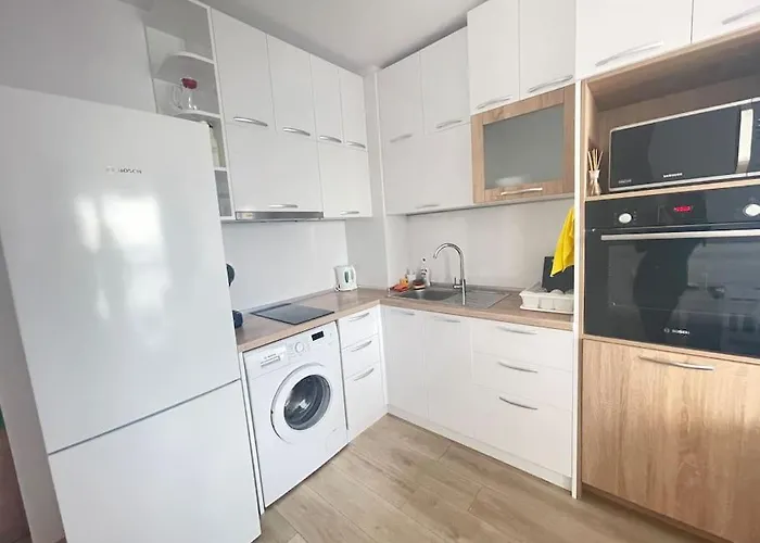 Sea View 2 Apartment *